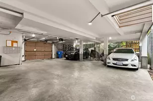 3660 Whitman Ave N, Seattle, WA 98103 - Photo 27