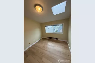 3660 Whitman Avenue N, Seattle, WA 98103 - Photo 19