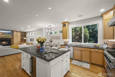 1308 100th Avenue NE, Bellevue, WA 98004 - Photo 7