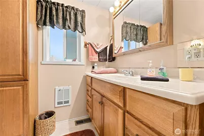 18425 NE 95th Street #176, Redmond, WA 98052 - Photo 11