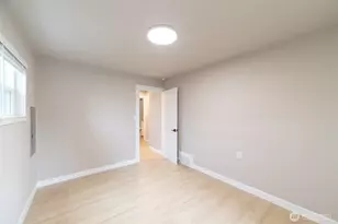 910 E Main St, Auburn, WA 98002 - Photo 9