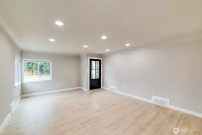 910 E Main Street, Auburn, WA 98002 - Photo 3