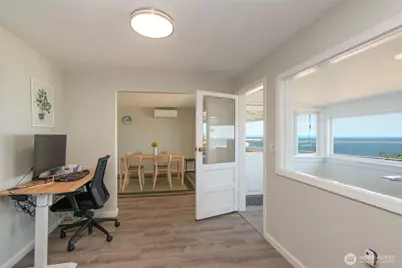 739 W Fourth Street, Port Angeles, WA 98363 - Photo 19
