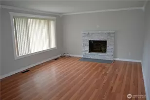 1613 S Winnifred St, Tacoma, WA 98465 - Photo 3