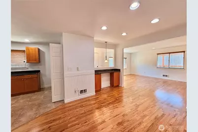 4040 S 168th Street, SeaTac, WA 98188 - Photo 11