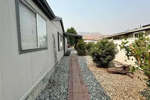 1137 Foothills Ln, Wenatchee, WA 98801 - Photo 7