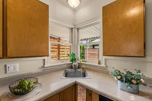 938 Washington St, Wenatchee, WA 98801 - Photo 13