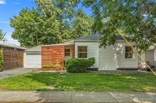 938 Washington St, Wenatchee, WA 98801 - Photo 1