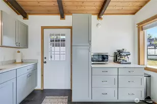 200 N Rhododendron Dr, Port Townsend, WA 98368 - Photo 9
