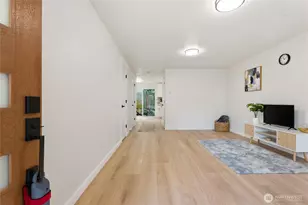 1220 N 137th St, Seattle, WA 98133 - Photo 3