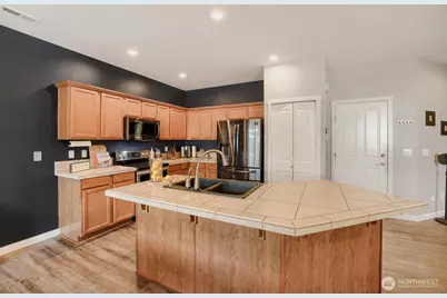 24231 SE 263rd Place, Maple Valley, WA 98038 - Photo 9
