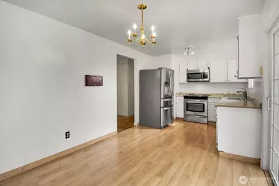2528 166th Avenue NE, Bellevue, WA 98008 - Photo 5