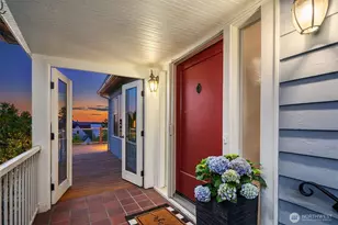 2449 43rd Ave W, Seattle, WA 98199 - Photo 3