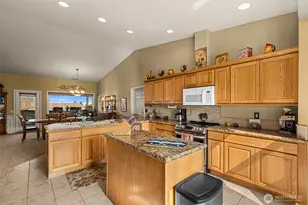 1380 Eastmont Ave, East Wenatchee, WA 98802 - Photo 13