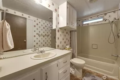 908 NE Empire Street, College Place, WA 99324 - Photo 17