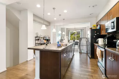 15720 Manor Way #J6, Lynnwood, WA 98087 - Photo 5