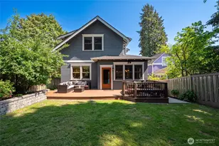 4227 Meridian Ave N, Seattle, WA 98103 - Photo 33