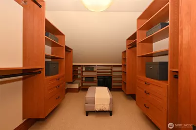 4227 Meridian Avenue N, Seattle, WA 98103 - Photo 27
