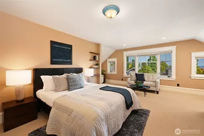 4227 Meridian Avenue N, Seattle, WA 98103 - Photo 19