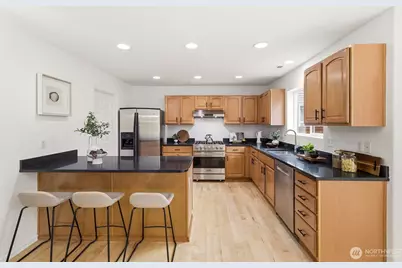 2108 250th Place SE, Sammamish, WA 98075 - Photo 5