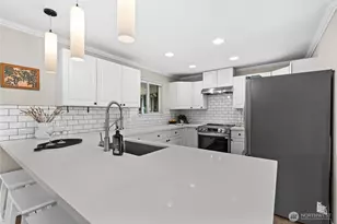 1910 110th Dr SE, Lake Stevens, WA 98258 - Photo 5