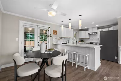 1910 110th Drive SE, Lake Stevens, WA 98258 - Photo 3