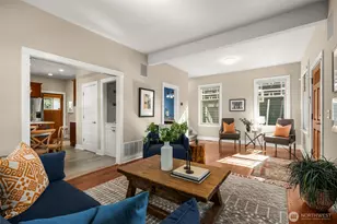 4502 Cascadia Ave S, Seattle, WA 98118 - Photo 3