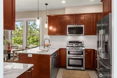 4502 Cascadia Avenue S, Seattle, WA 98118 - Photo 9