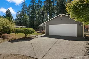 16015 10th Ave E, Tacoma, WA 98445 - Photo 37