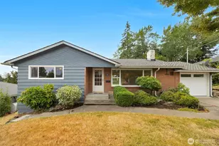 3811 SW 105th St, Seattle, WA 98146 - Photo 1