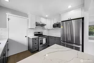 3811 SW 105th St, Seattle, WA 98146 - Photo 9
