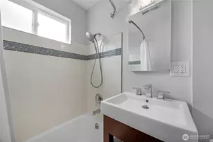 3811 SW 105th St, Seattle, WA 98146 - Photo 17