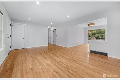 3811 SW 105th Street, Seattle, WA 98146 - Photo 5