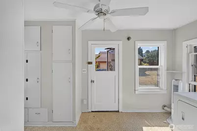903 S Albert Street, Port Angeles, WA 98362 - Photo 15