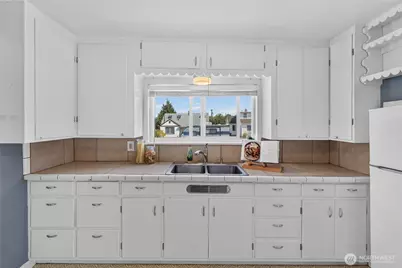 903 S Albert Street, Port Angeles, WA 98362 - Photo 11