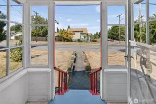 903 S Albert St, Port Angeles, WA 98362 - Photo 5
