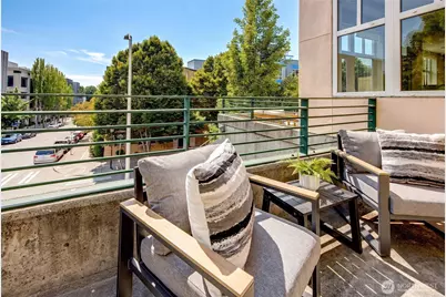 17 W Mercer Street #TH7, Seattle, WA 98119 - Photo 27