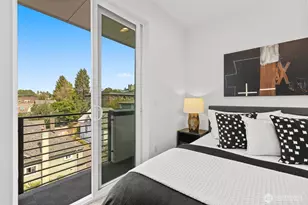 222 10th Ave E, Seattle, WA 98102 - Photo 17