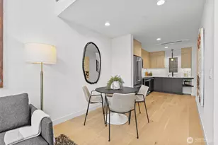 222 10th Ave E, Seattle, WA 98102 - Photo 7