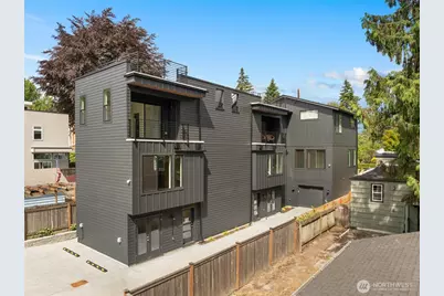 10331 Ashworth Avenue N, Seattle, WA 98133 - Photo 1