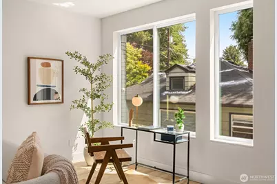 10331 Ashworth Avenue N, Seattle, WA 98133 - Photo 11