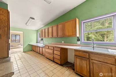 3219 S 166th Street, SeaTac, WA 98188 - Photo 11