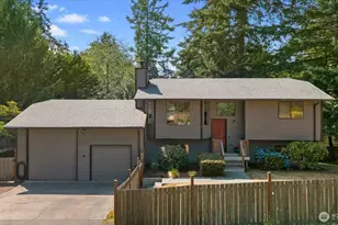 1511 N Lake Stickney Dr, Lynnwood, WA 98087 - Photo 1