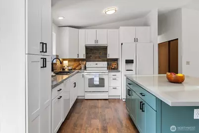 1511 N Lake Stickney Drive, Lynnwood, WA 98087 - Photo 13