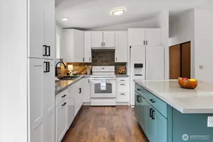 1511 N Lake Stickney Dr, Lynnwood, WA 98087 - Photo 13