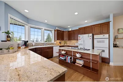 911 E Pacificview Drive, Bellingham, WA 98229 - Photo 15
