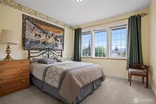 911 E Pacificview Dr, Bellingham, WA 98229 - Photo 33