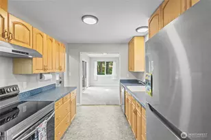 6910 Columbia Ct, Everett, WA 98203 - Photo 15