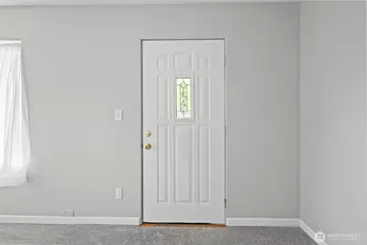 6910 Columbia Court, Everett, WA 98203 - Photo 11