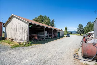 4927 Jones Road, Sumas, WA 98295 - Photo 9